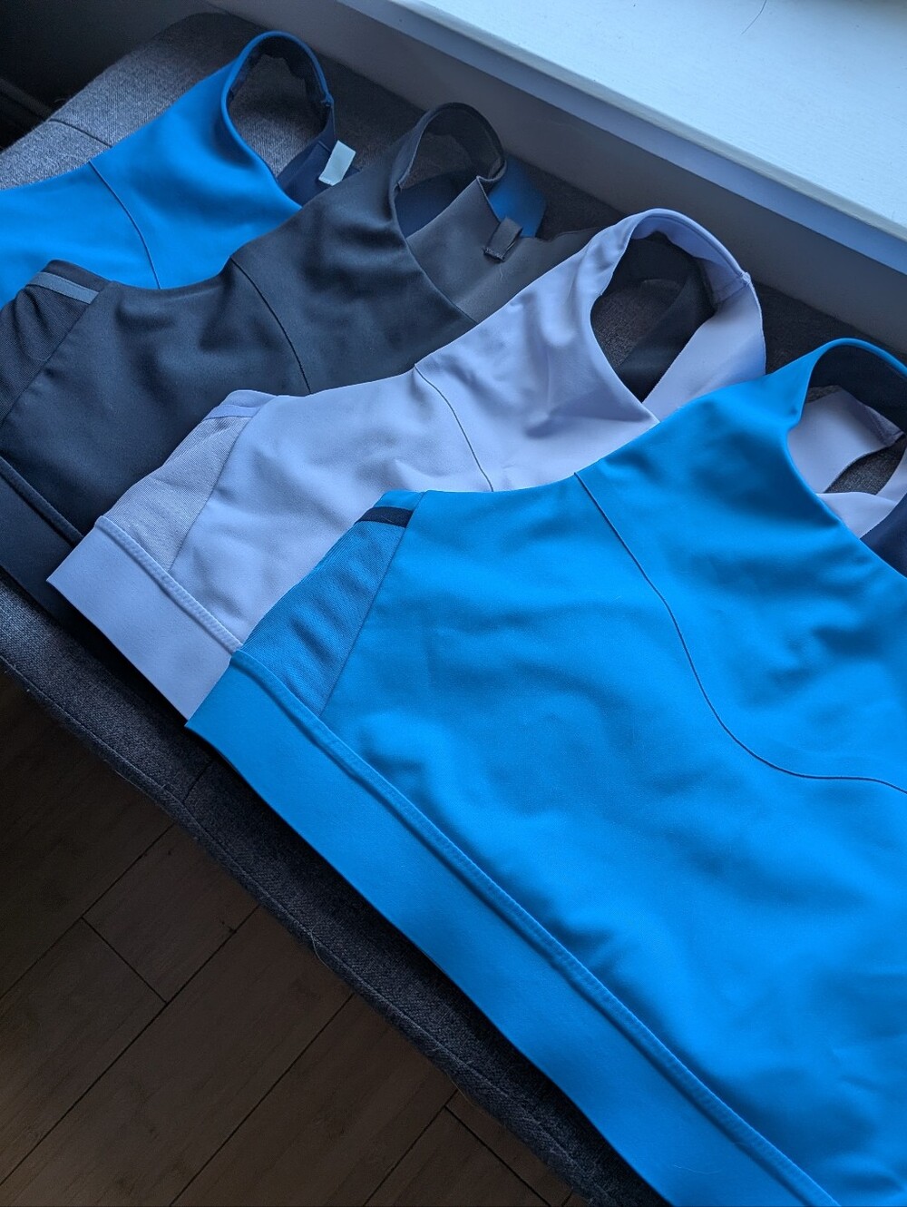 Brooks Running Drive Pocket Run Bra (Set of 4)